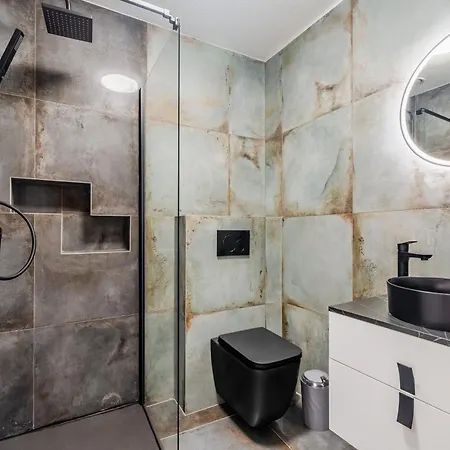 Triglav Apartmaji דירה